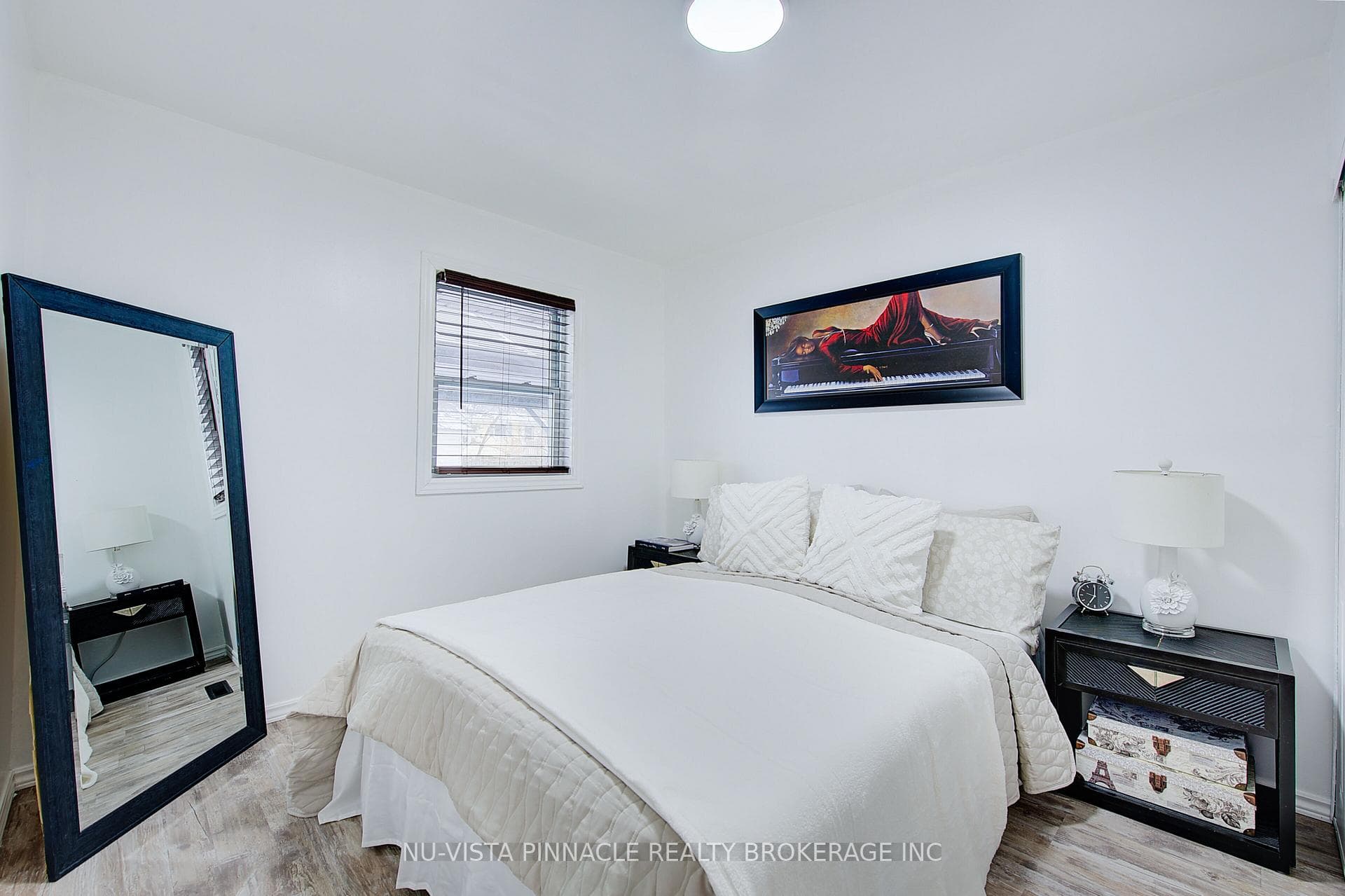 1243 Landor Street photo 14