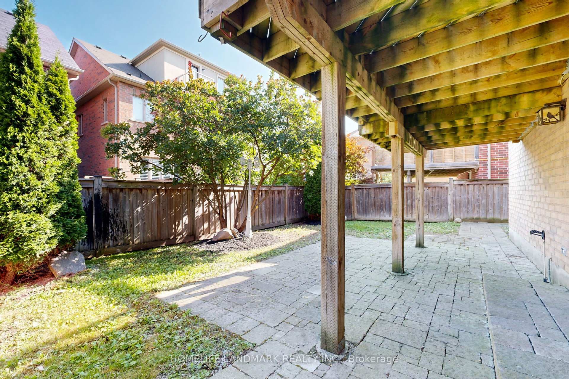1061 Warby Trail photo 32