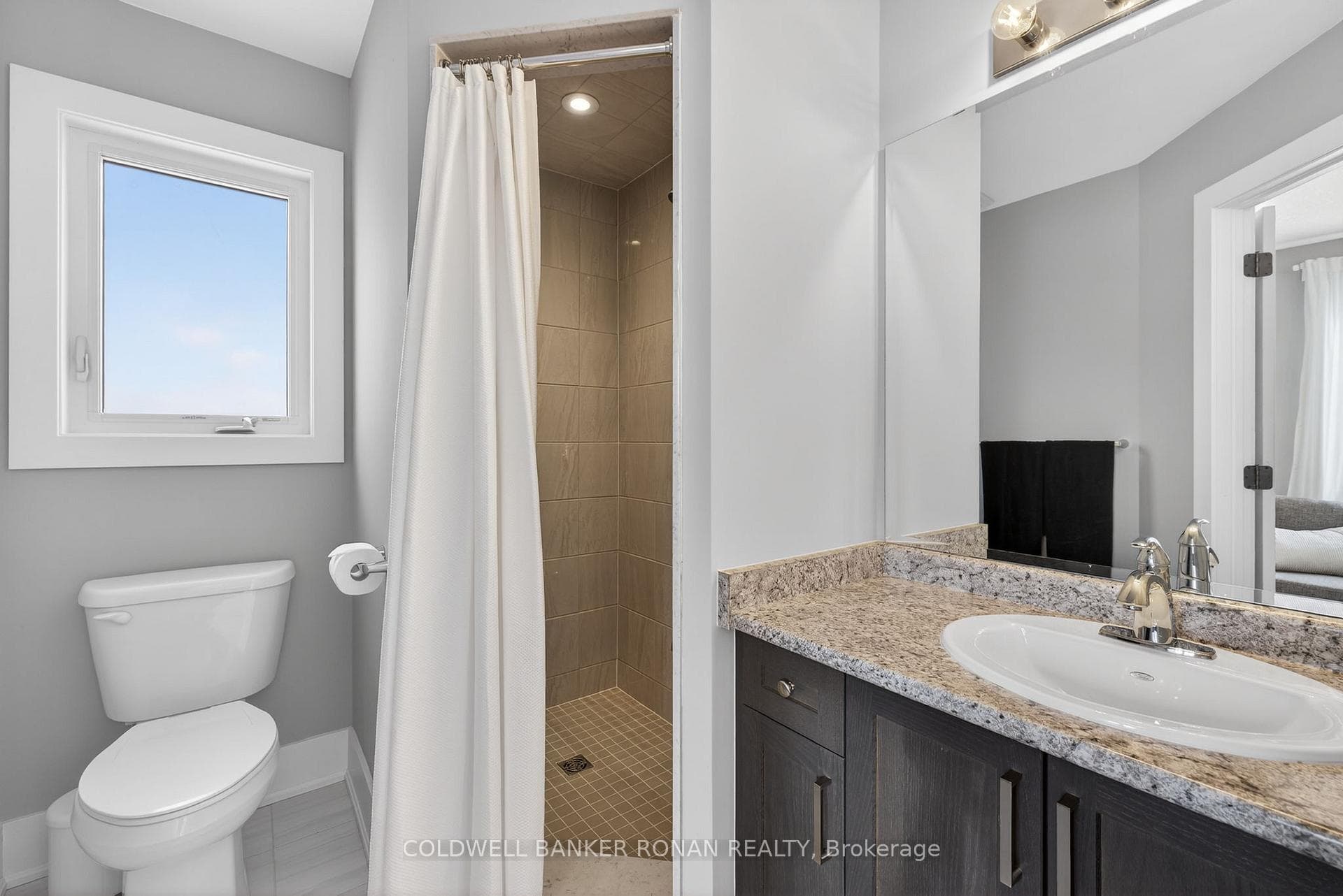 84 Holt Drive photo 31