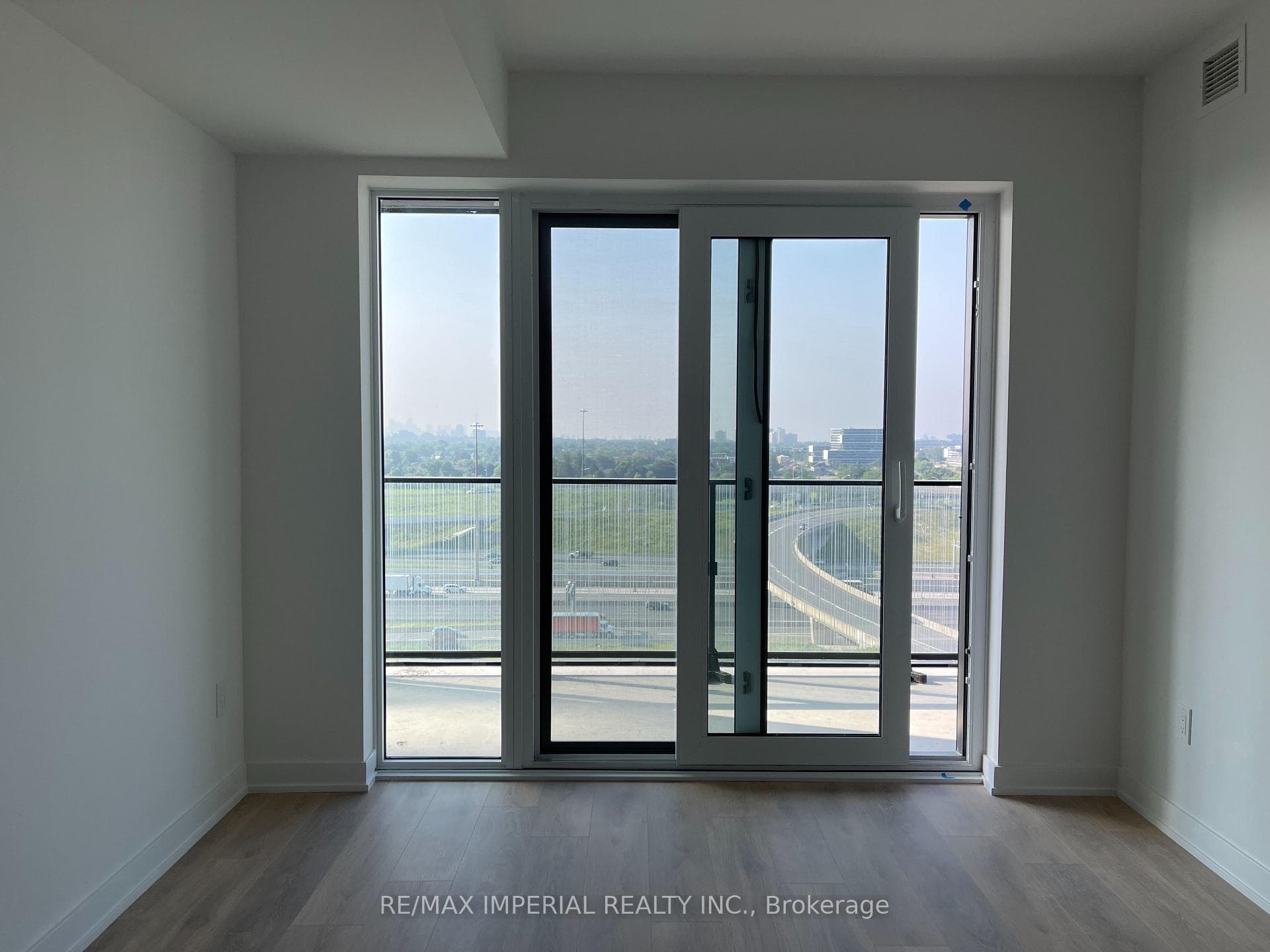 8 Tippett Road Unit 1107 photo 8