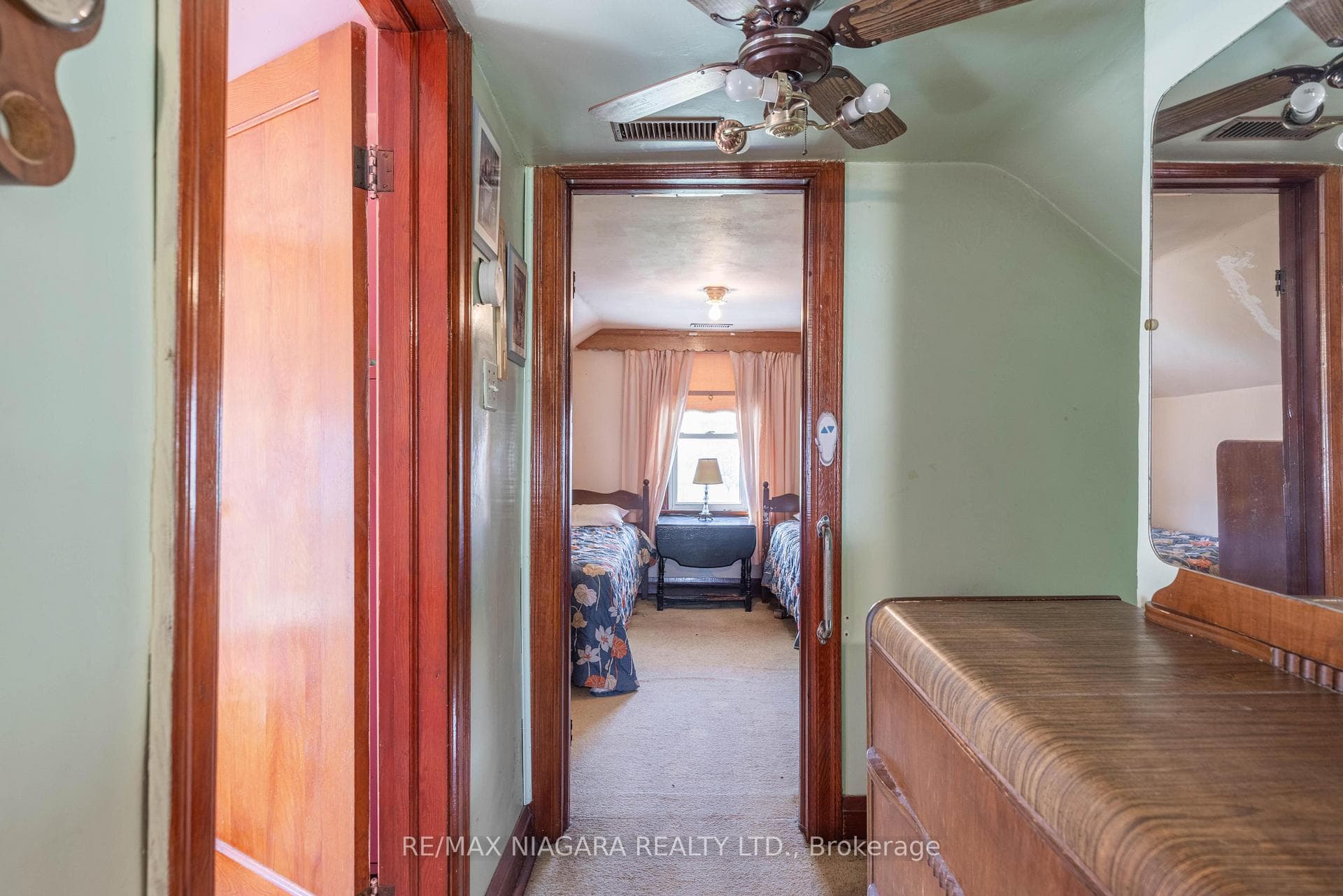 6052 Prospect Street photo 15