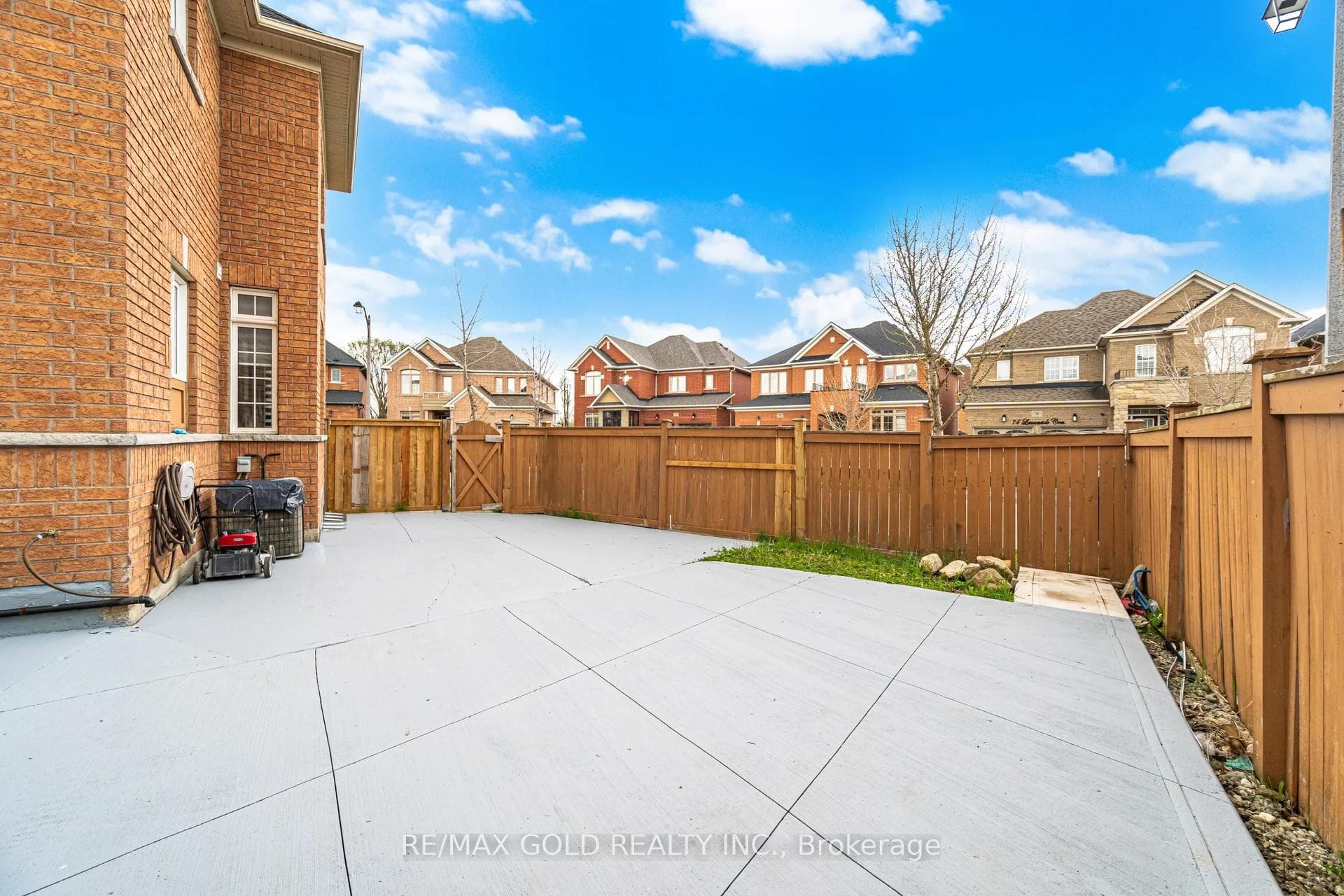 29 Laurentide Crescent photo 24