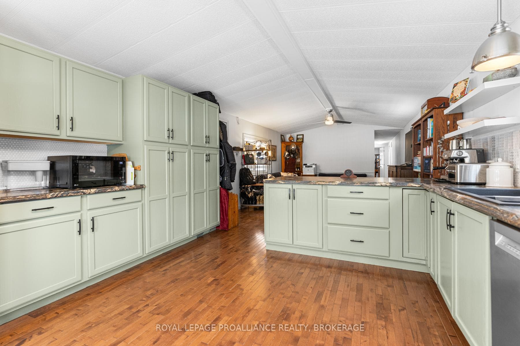34 Kapyong Crescent photo 5