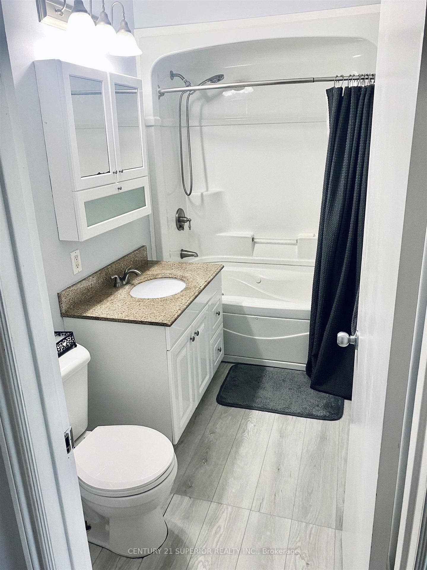 8 Mona Drive photo 14