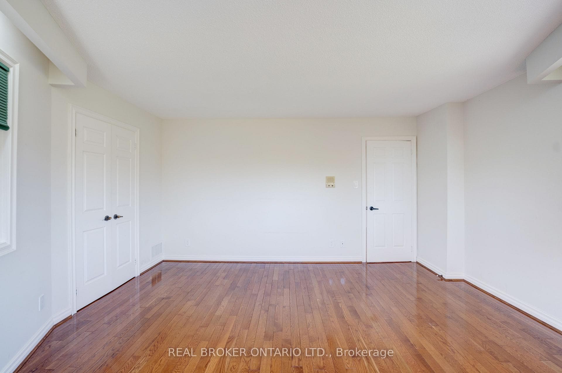87A Hill Crescent photo 21