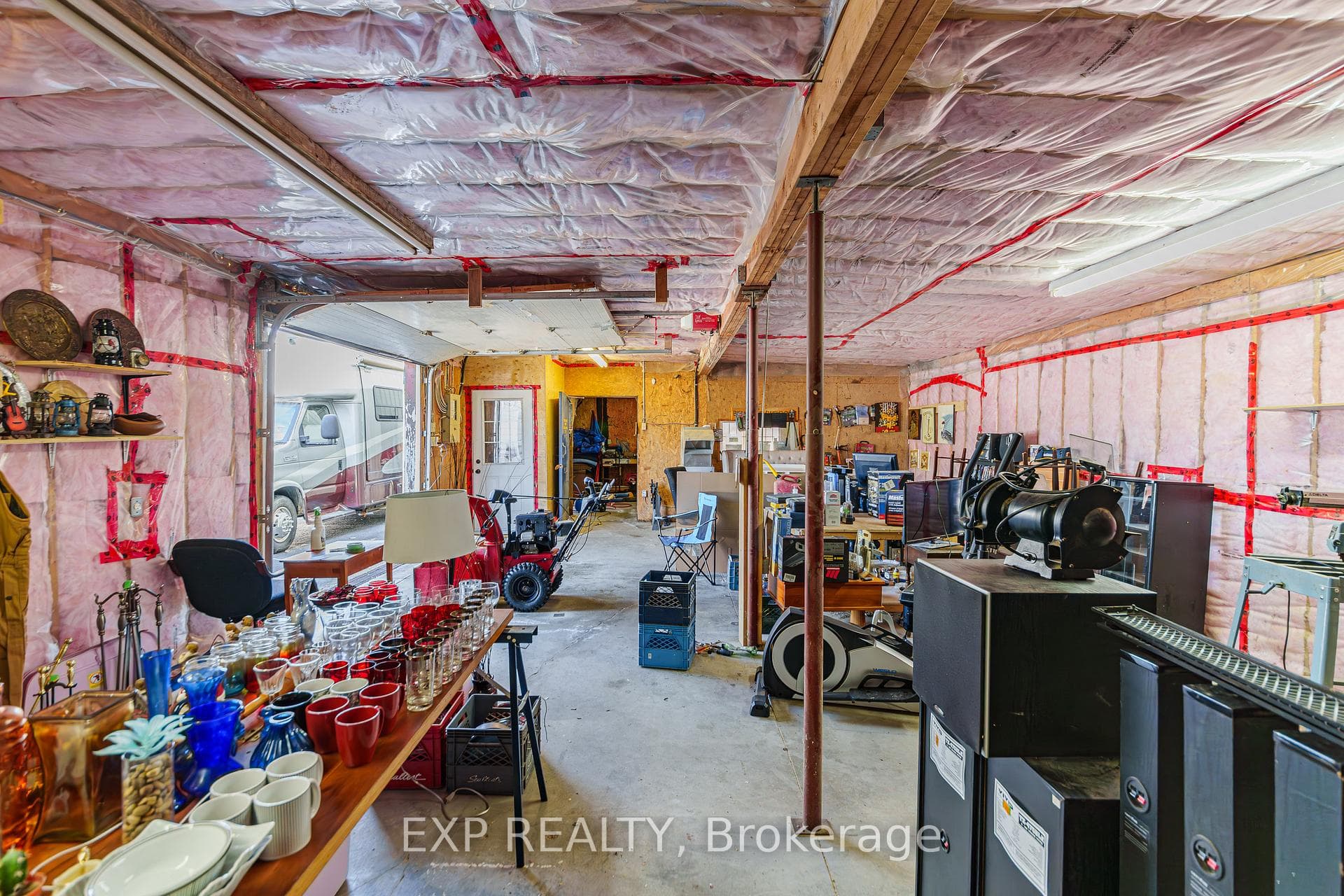 4612 Ste Catherine Street photo 22