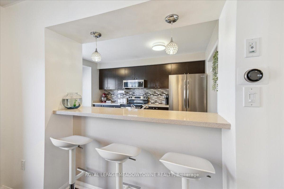228 Septimus Heights photo 20