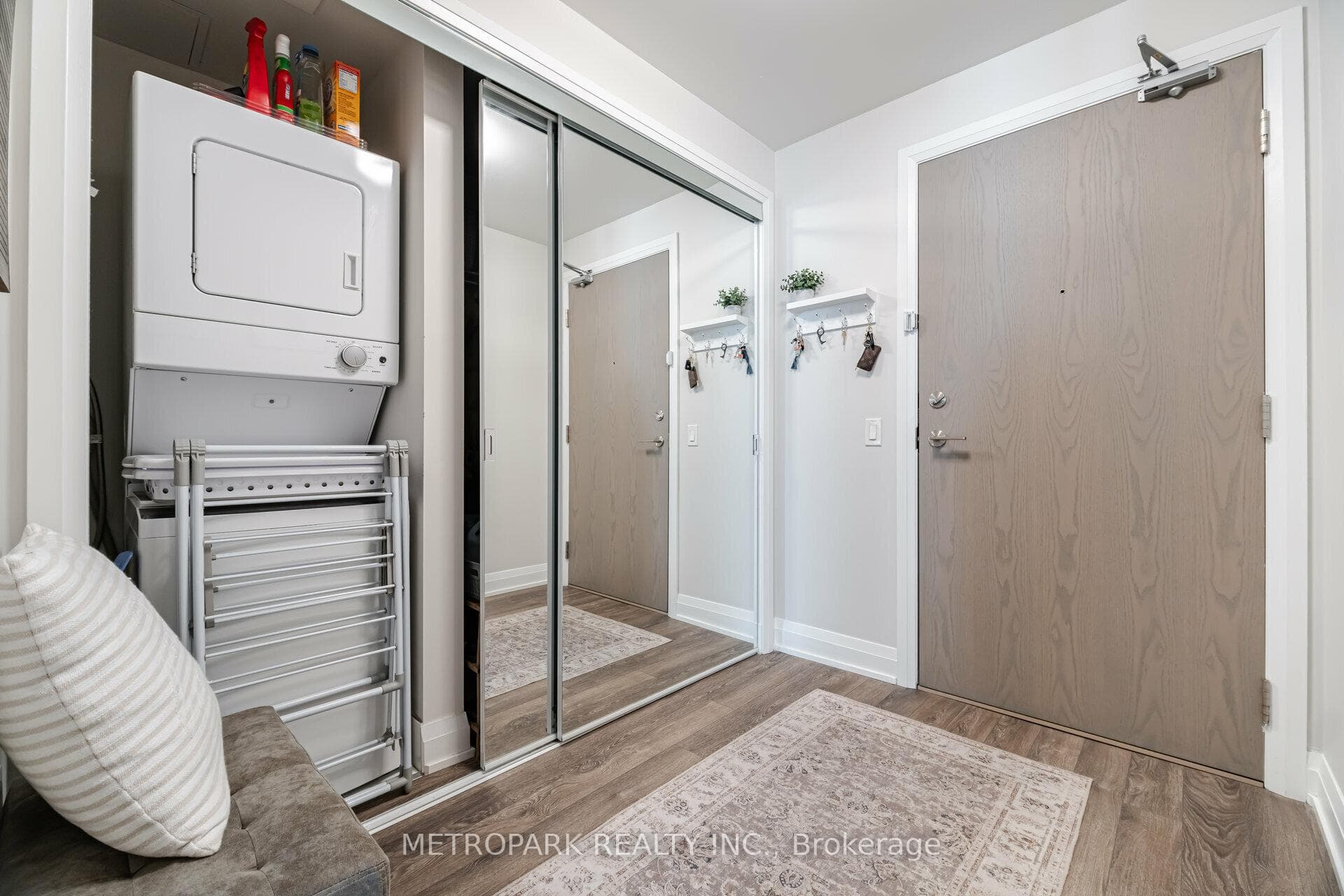 4800 Highway 7 Road Unit 817 photo 26