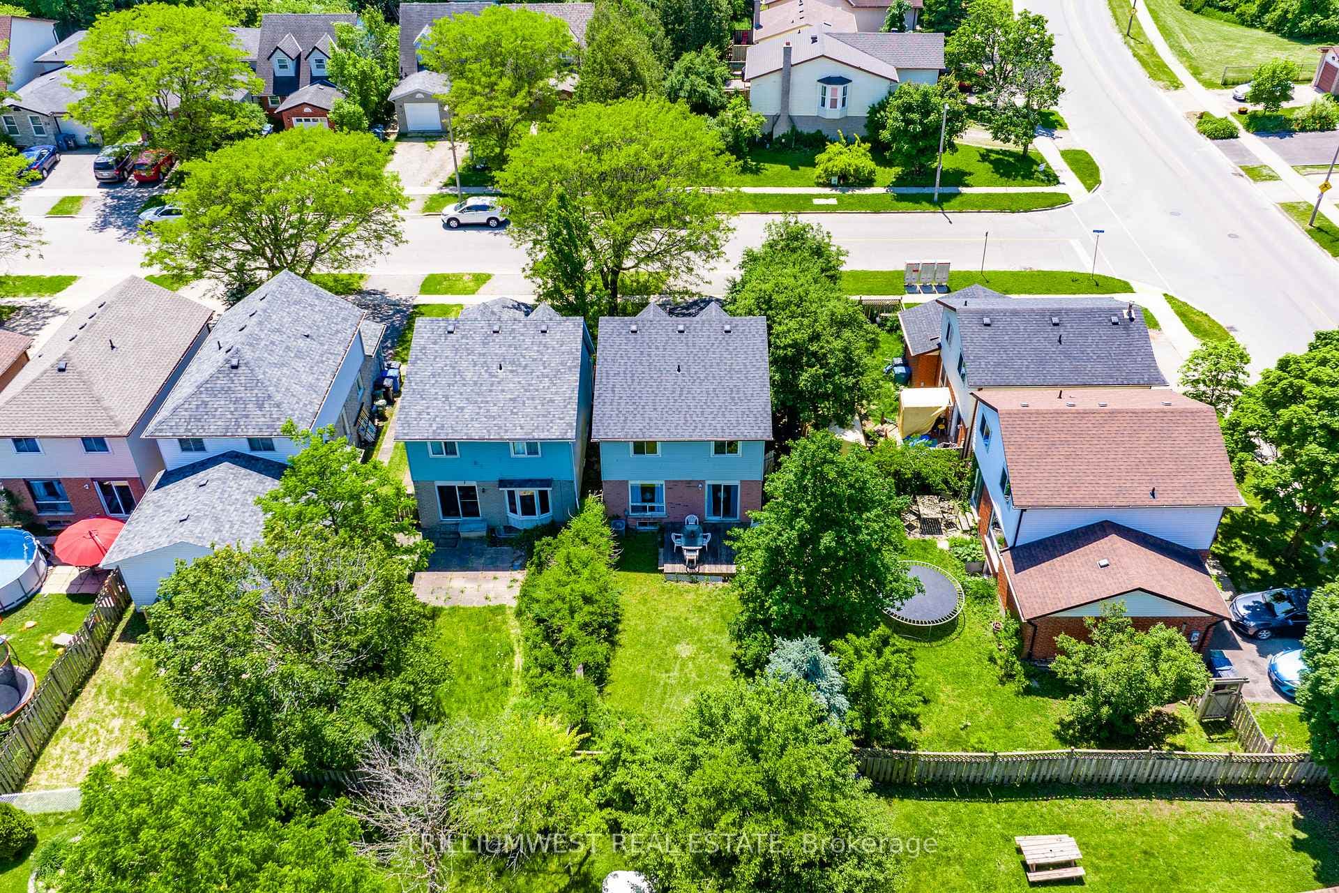 6 Walman Drive photo 31