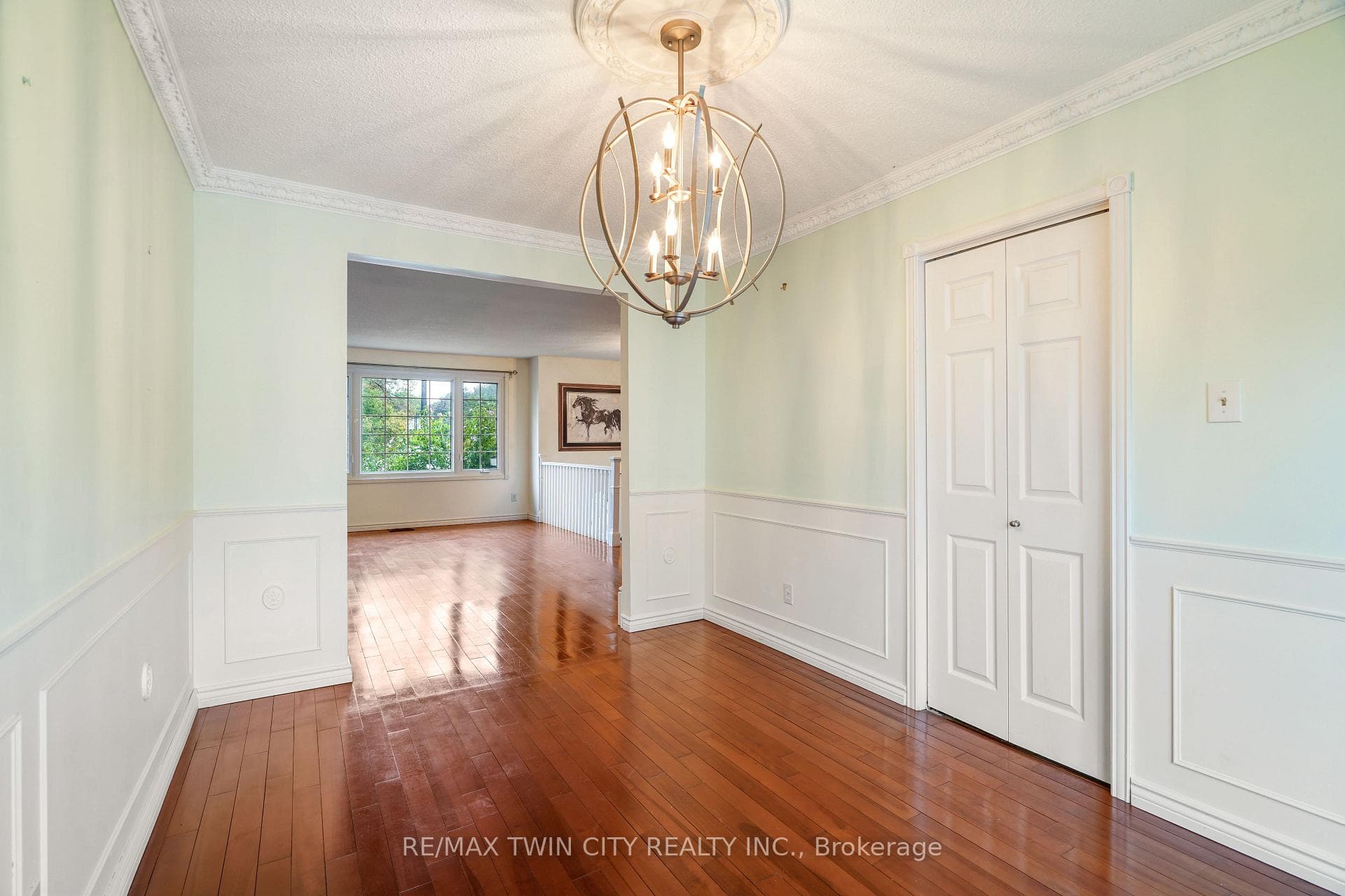 57 Ashgrove Avenue photo 17