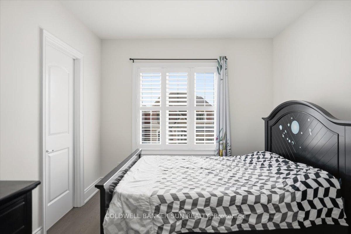 87 James Walker Avenue photo 37
