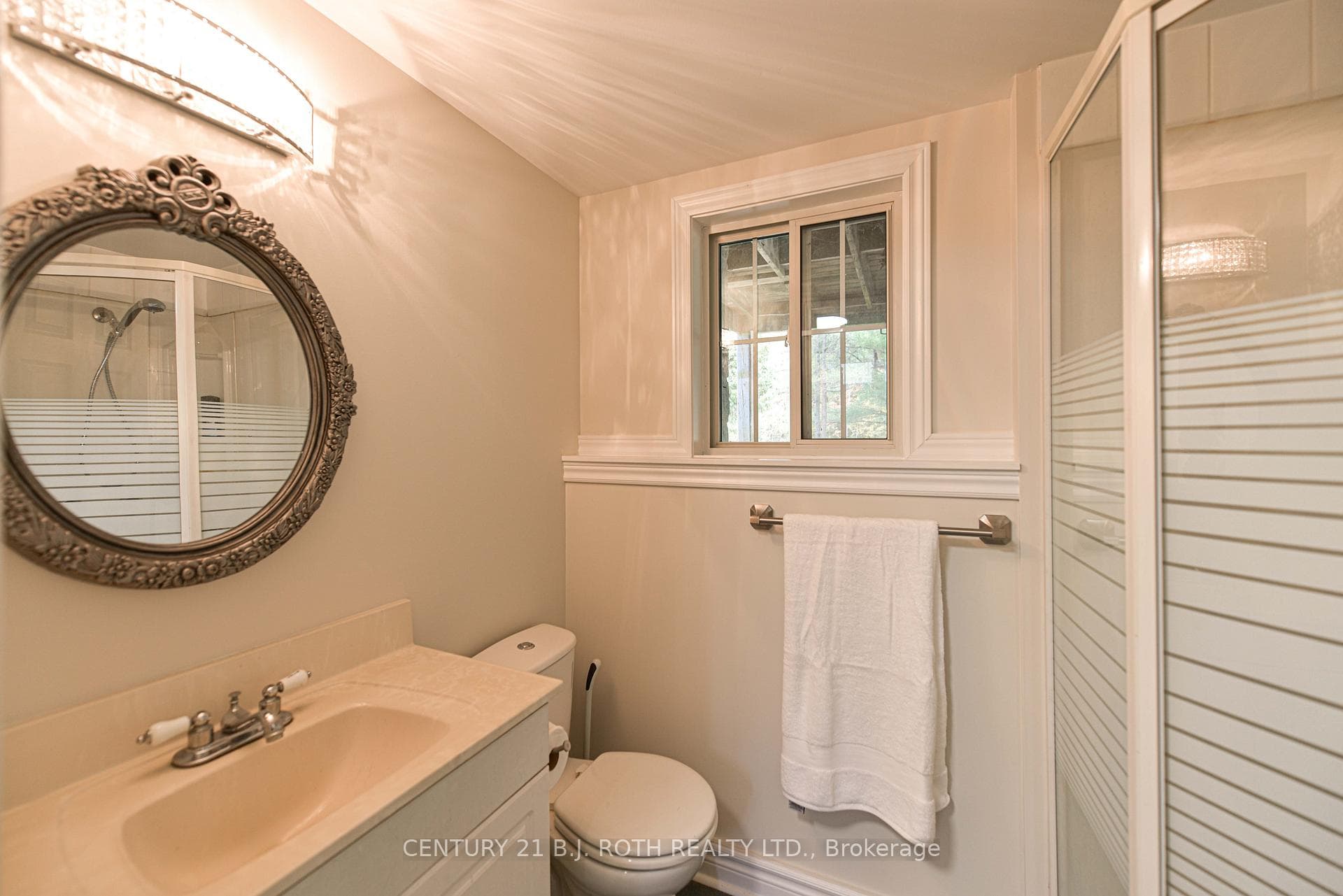Lower washroom