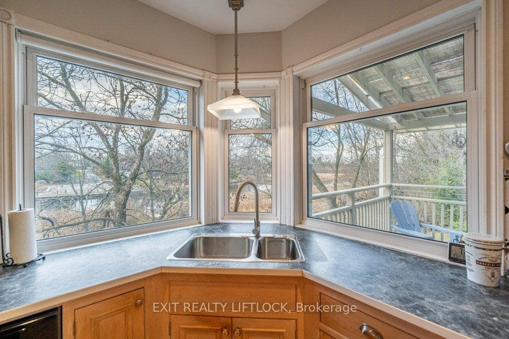 57 King Street photo 17