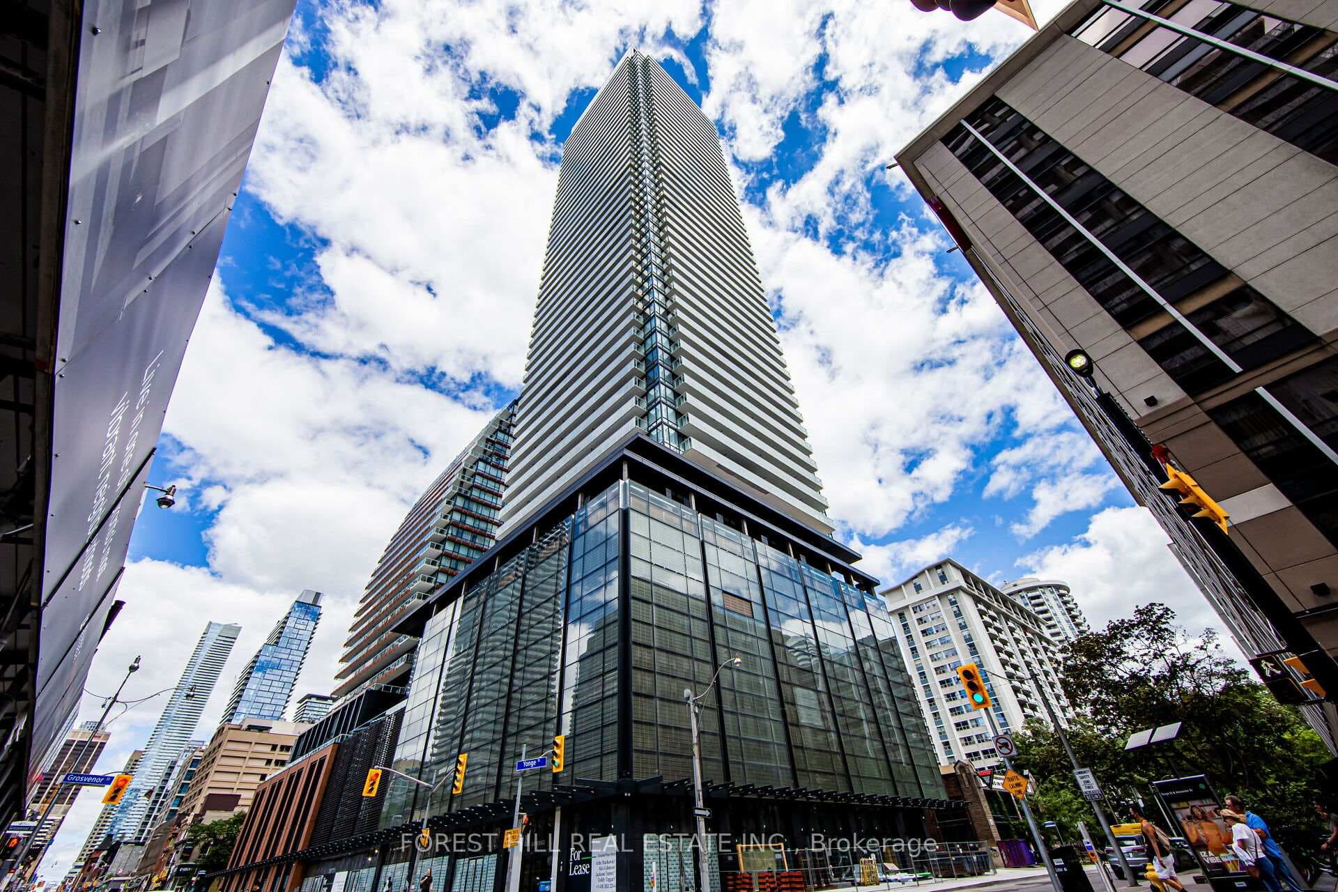 501 Yonge Street Unit 3809 photo 1