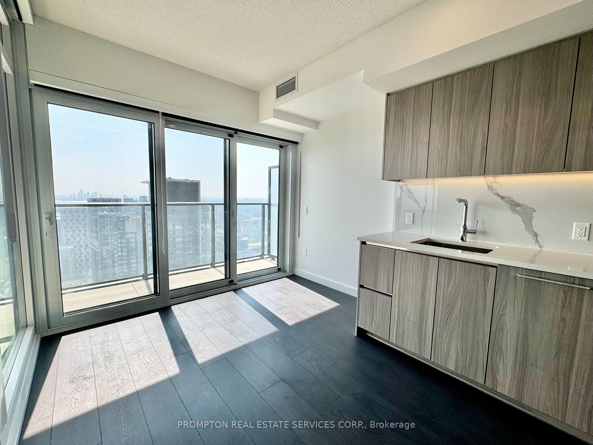 3 Concord Cityplace Way Unit 5201 photo 12
