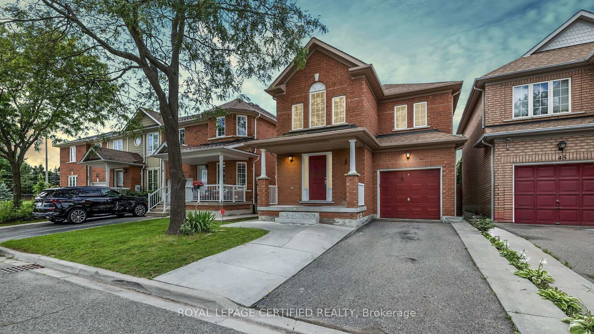 47 Peachleaf Crescent photo 2
