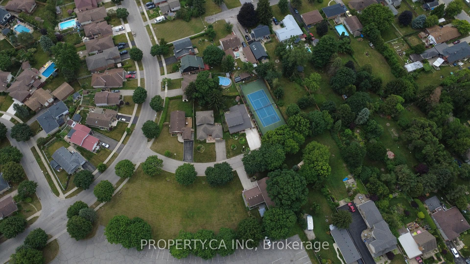 1620 Farmbrook Road photo 5