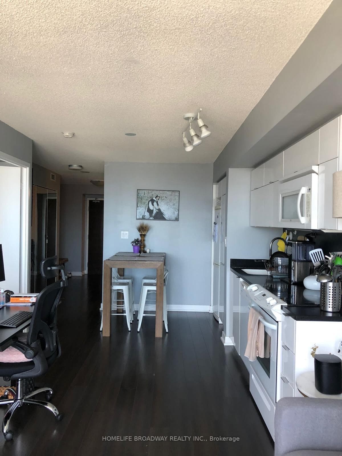 21 Iceboat Terrace Unit 1801 photo 2