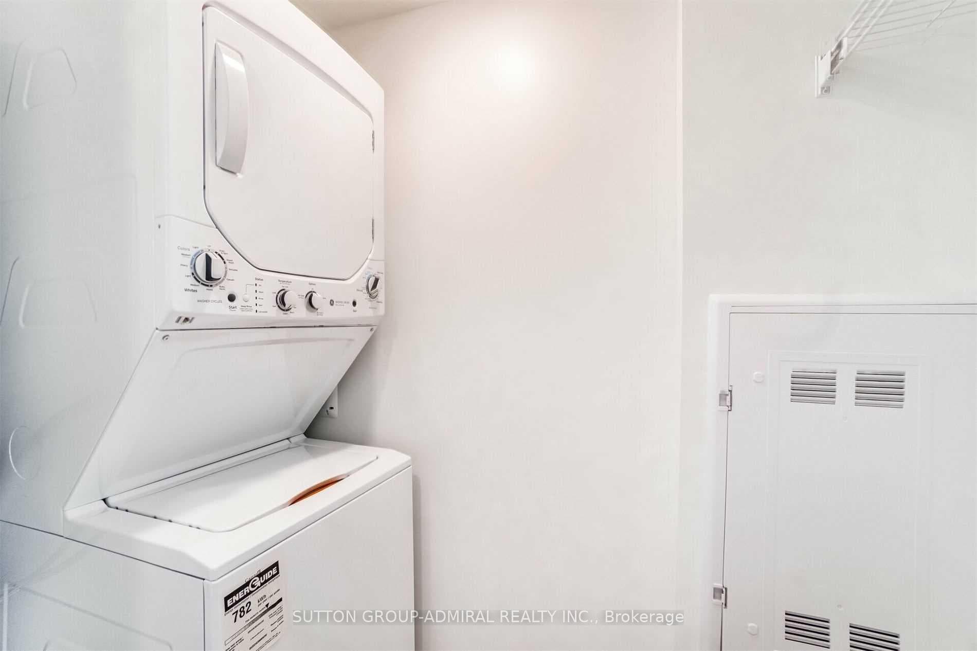 135 East Liberty Street Unit 1403 photo 13