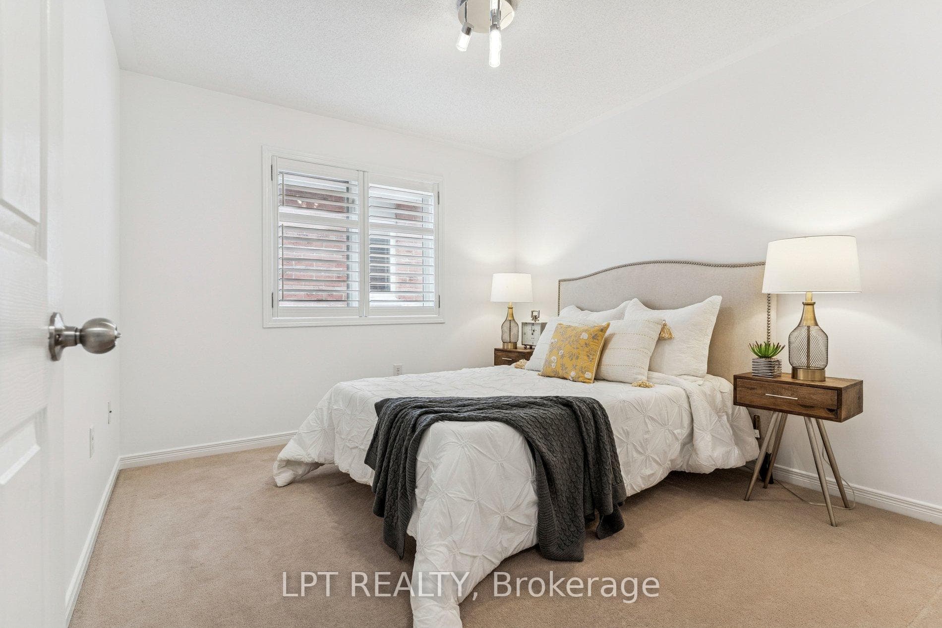 61 Minerva Avenue photo 28