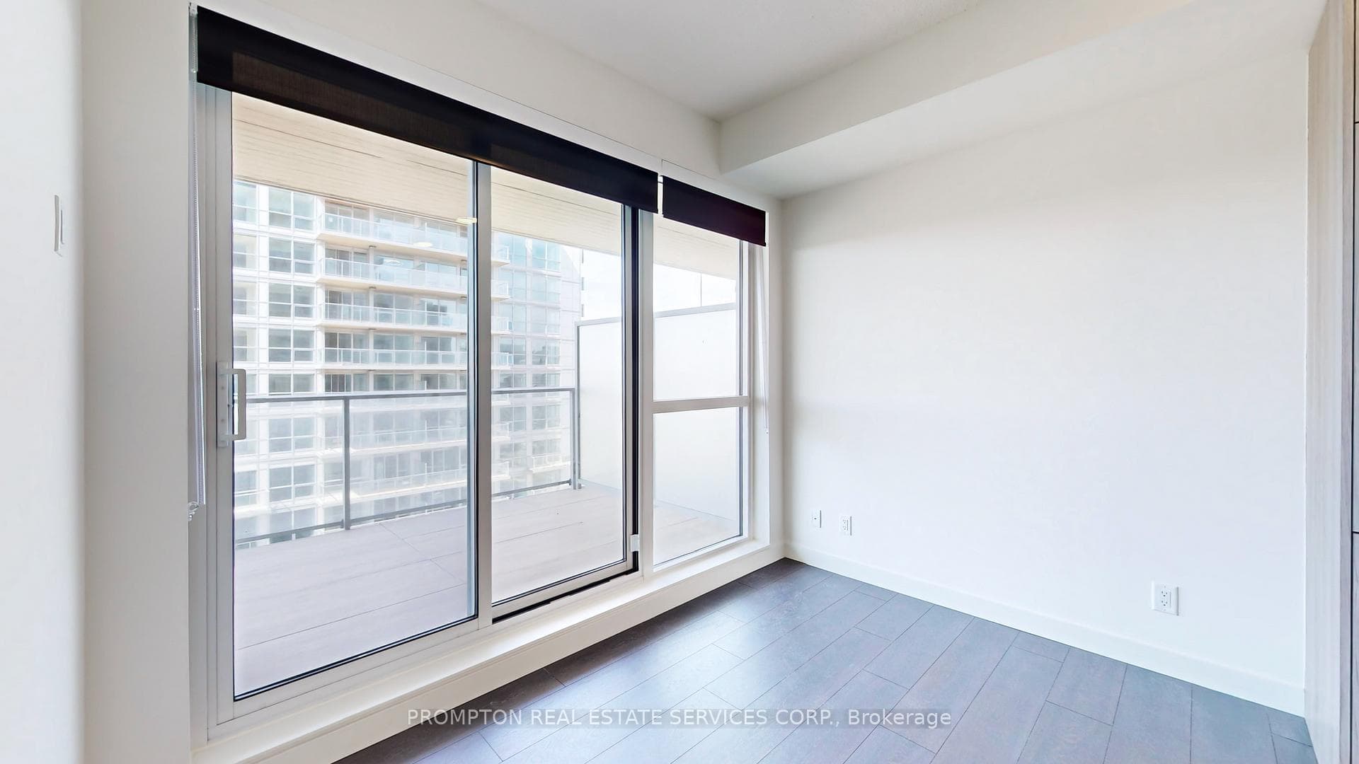 25 Mcmahon Drive Unit 1207 photo 21