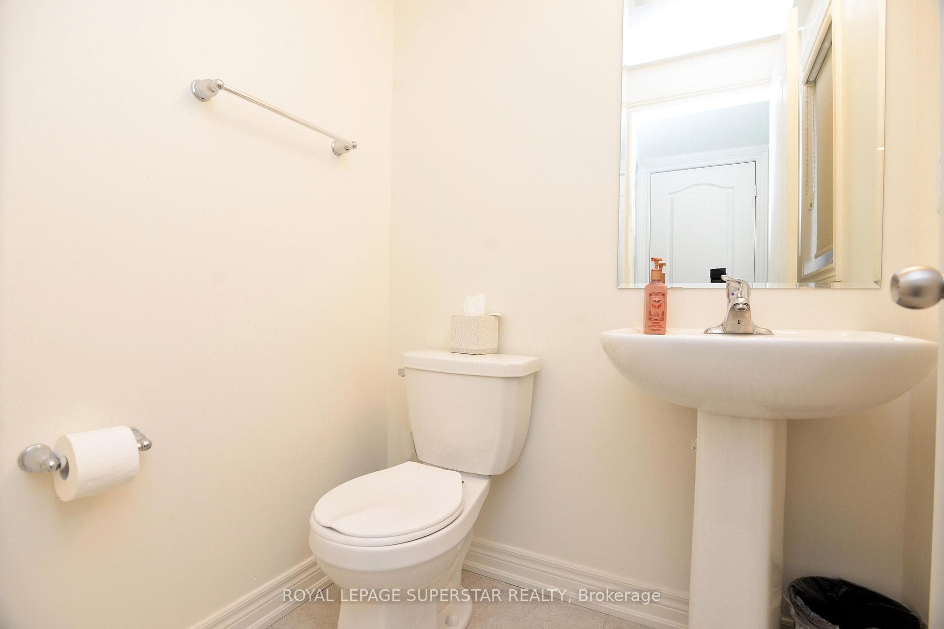 3966 Thomas Alton Boulevard photo 46