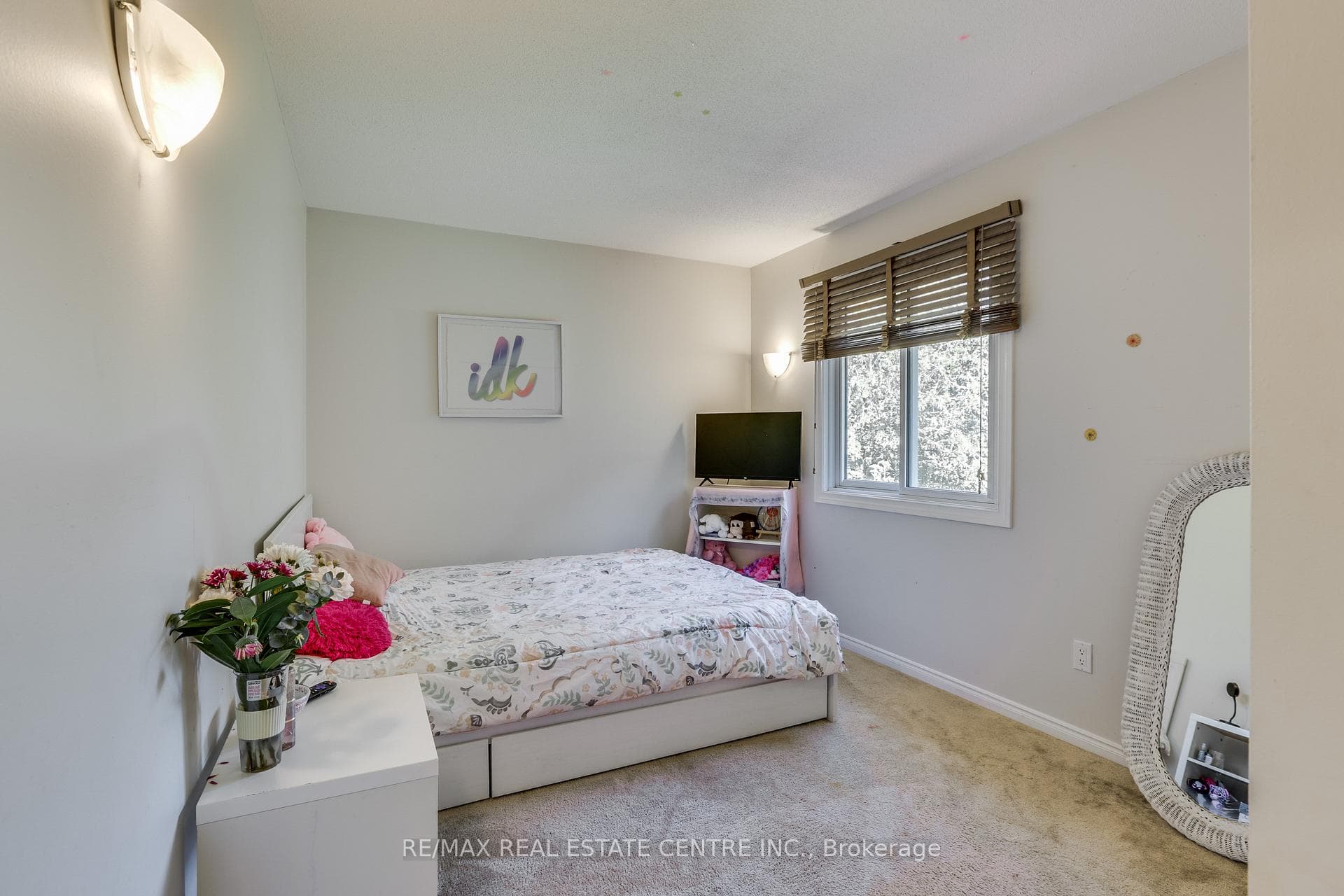 66 Nanette Drive photo 24