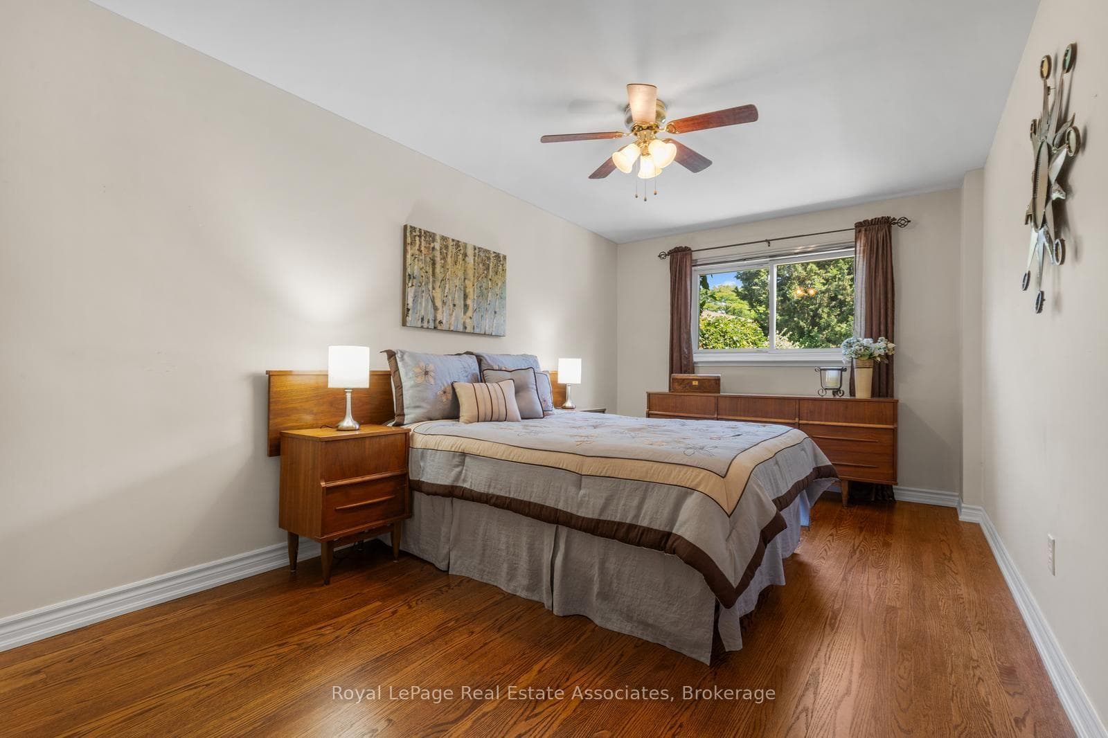 572 Tedwyn Drive photo 20