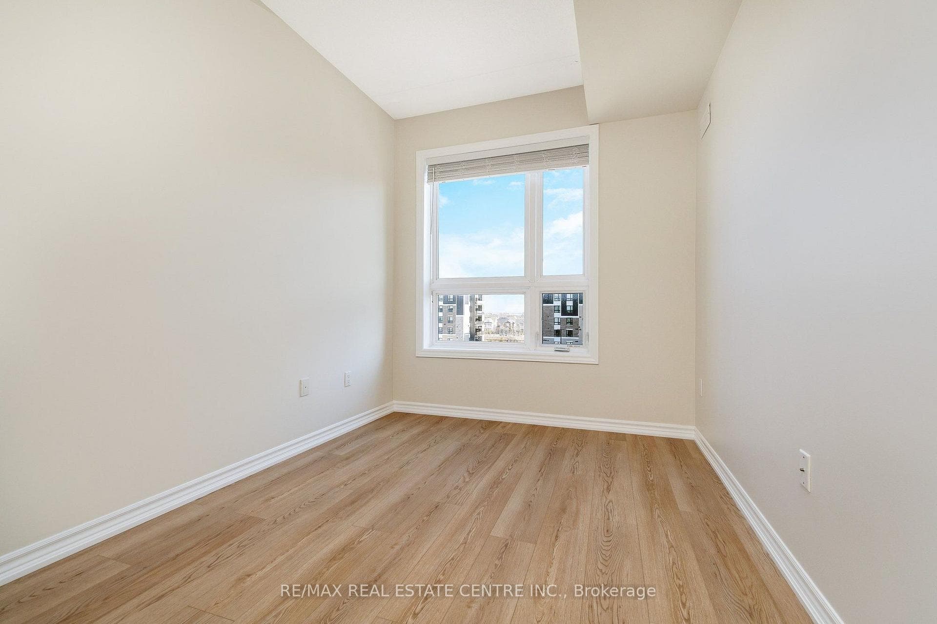 650 Sauve Street Unit 408 photo 14