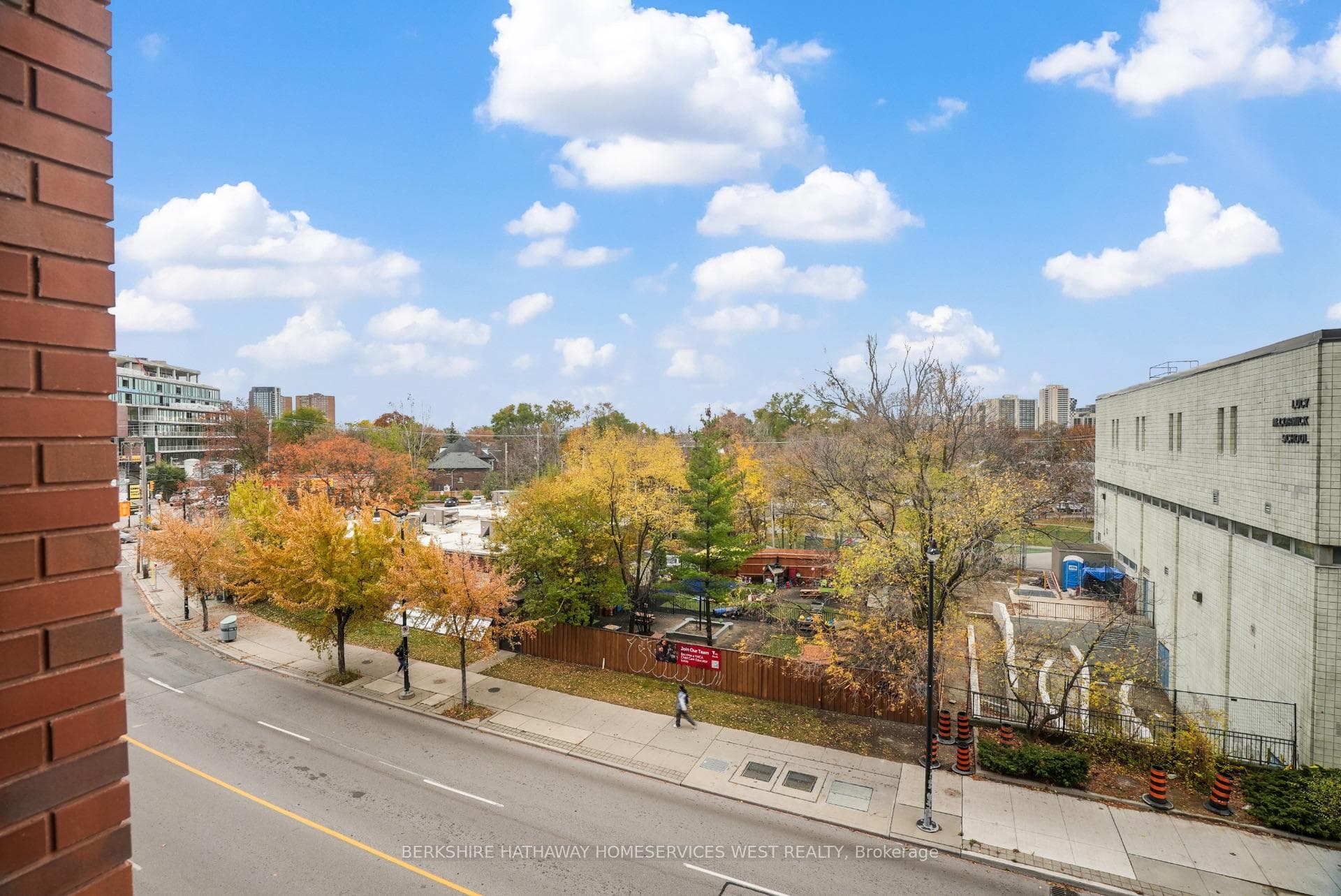 2720 Dundas Street Unit 302 photo 13