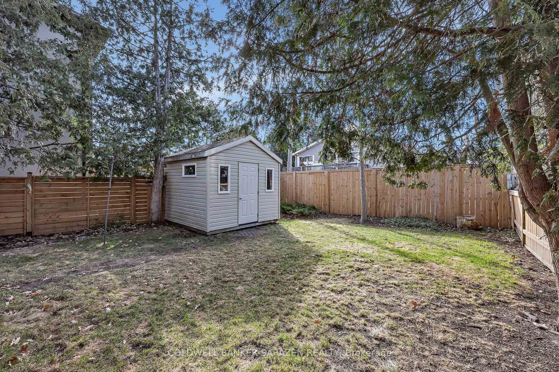 Fenced yard with 10 x10 shed
