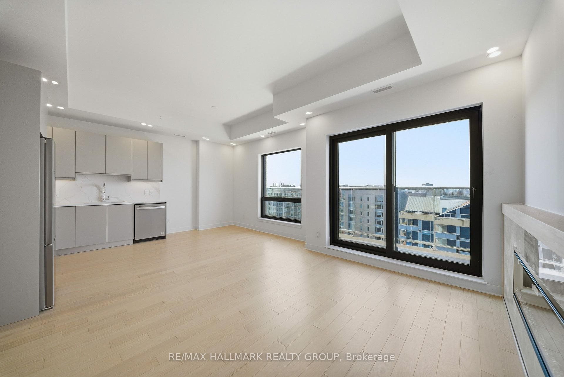 180 George Street Unit 2601 photo 5