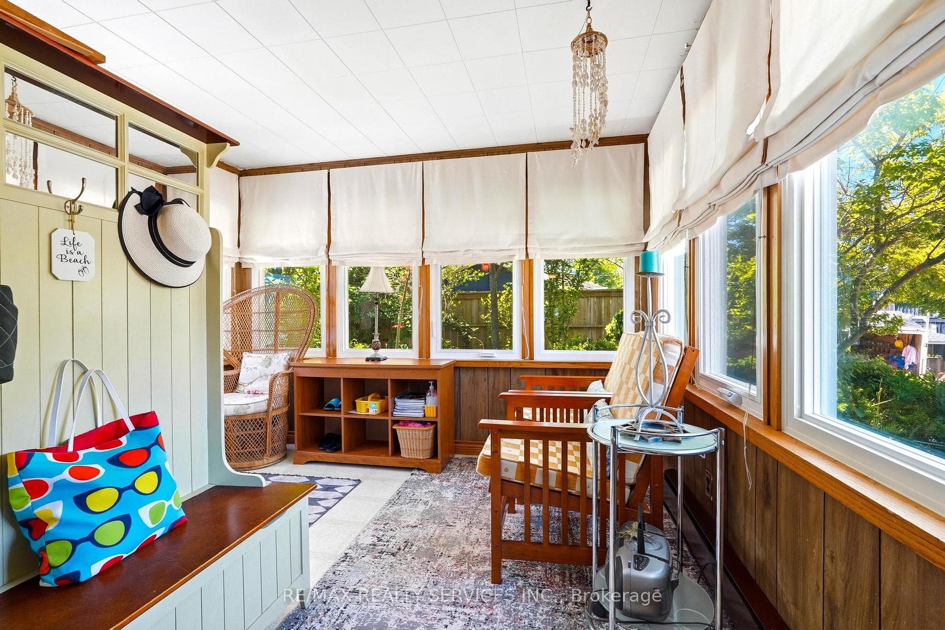 70 Oak Street photo 21