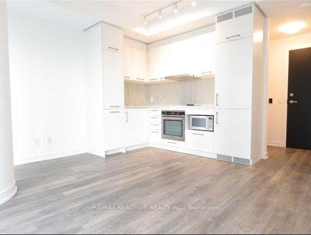 87 Peter Street Unit 2108 photo 6