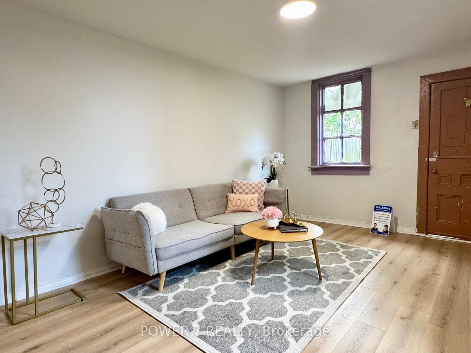 810 Ossington Avenue photo 10
