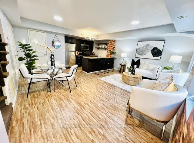 8 Foundry Avenue Unit 164 photo 6