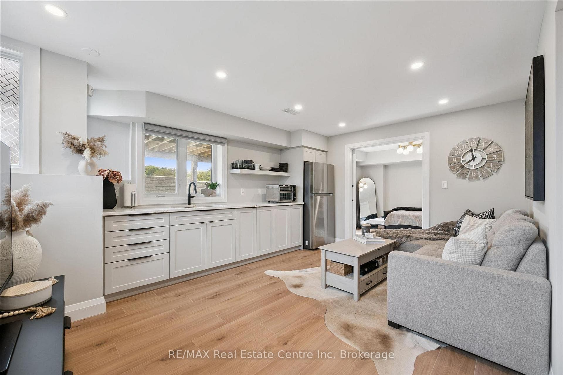 3 Queensbrook Crescent photo 24