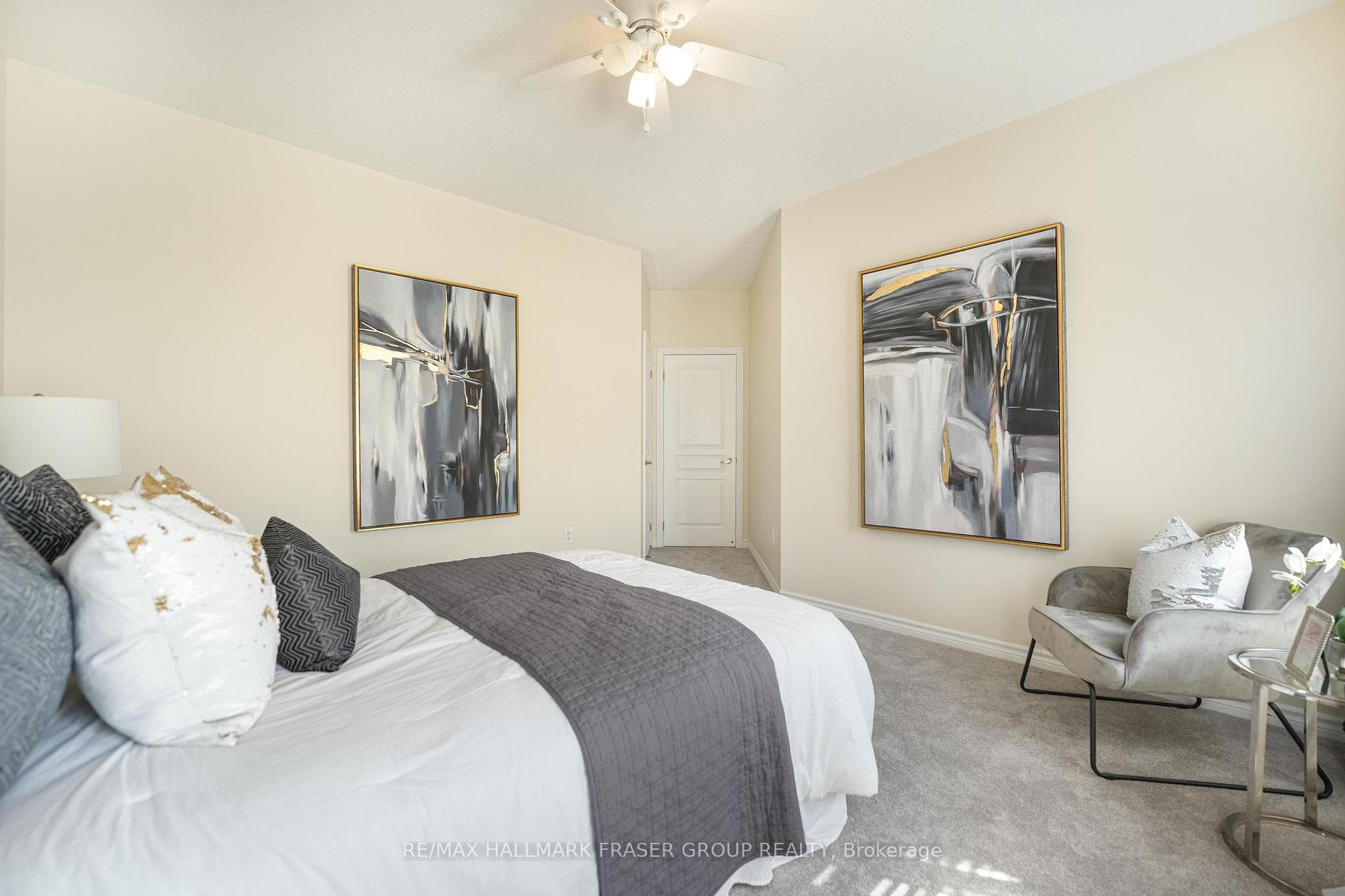 2309 Southcott Road photo 28