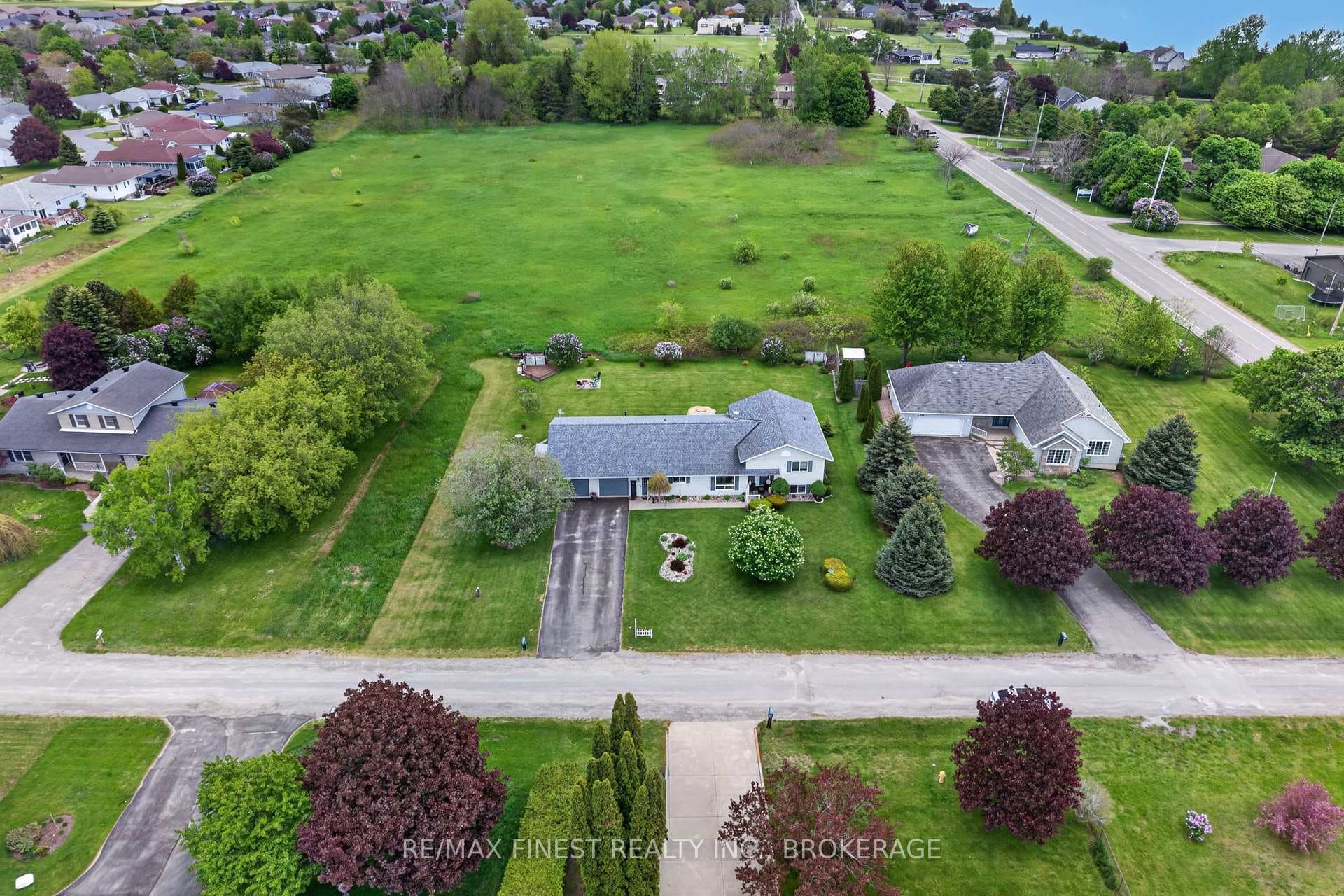 3 Mary Avenue photo 46