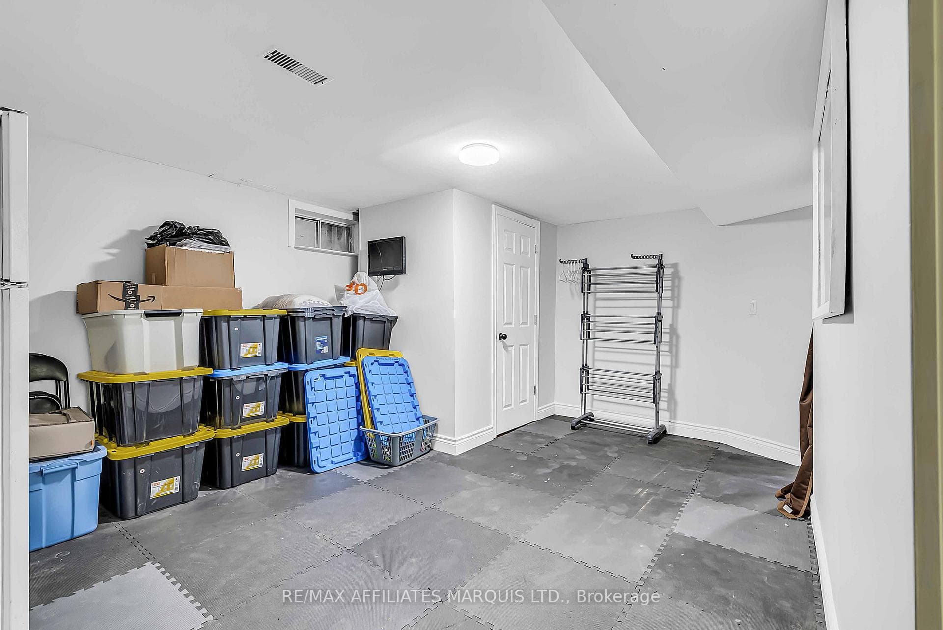 24 Bethune Avenue photo 30