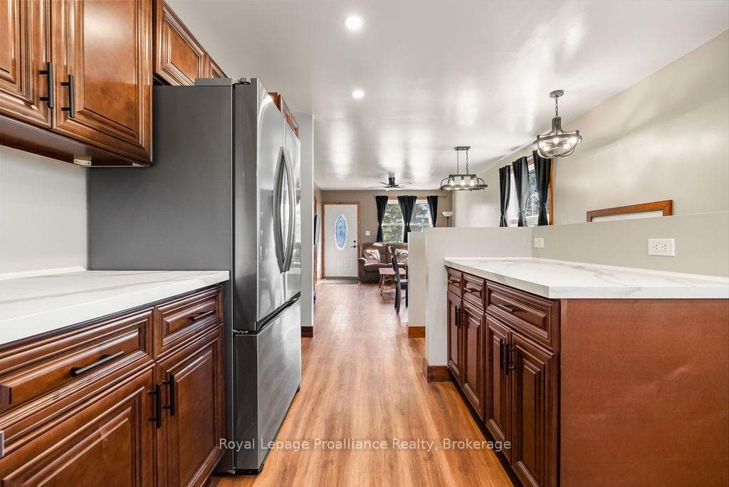 76 Wright Avenue photo 18