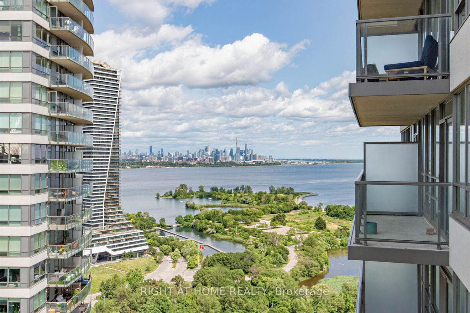 2240 Lake Shore Boulevard Unit 3104 photo 5