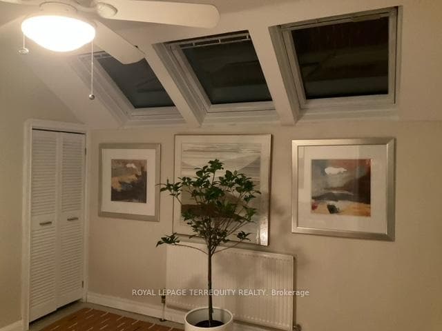 14 Humbercrest Boulevard photo 21