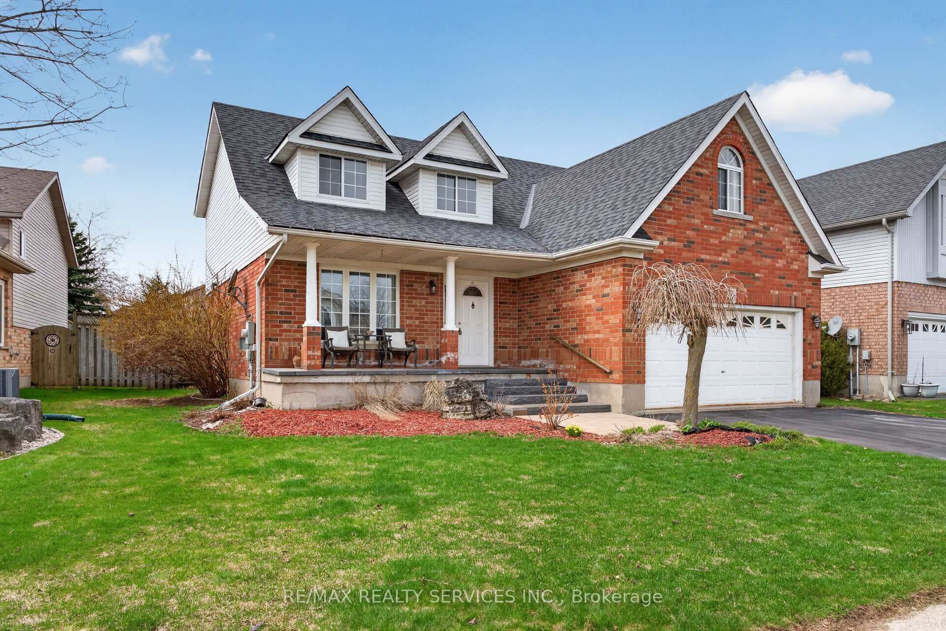 70 Hunter Road photo 2