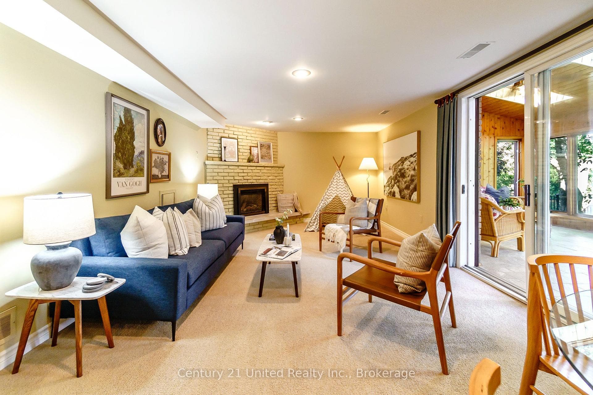 963 Ellesmere Avenue photo 32