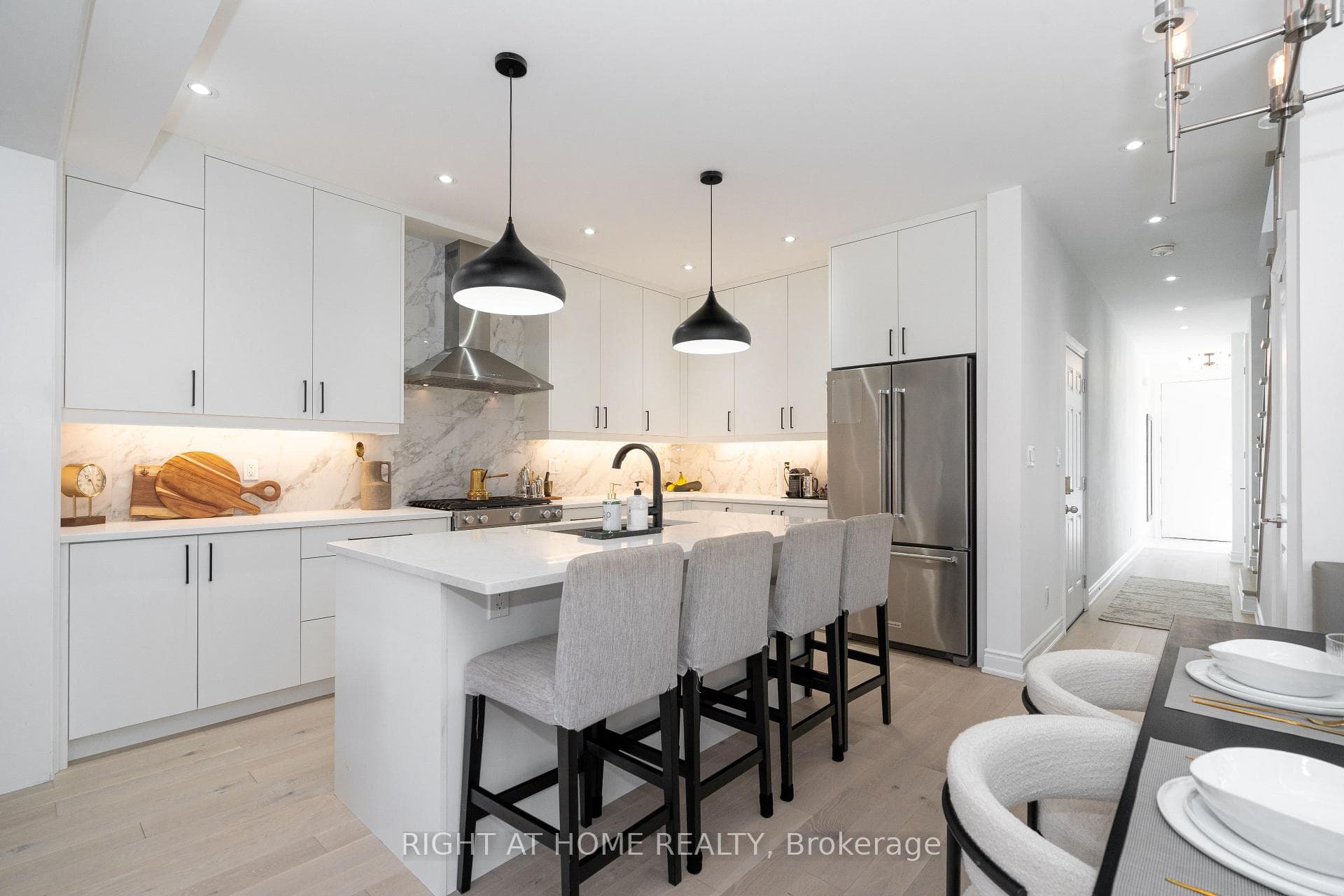 46 Velia Court photo 7