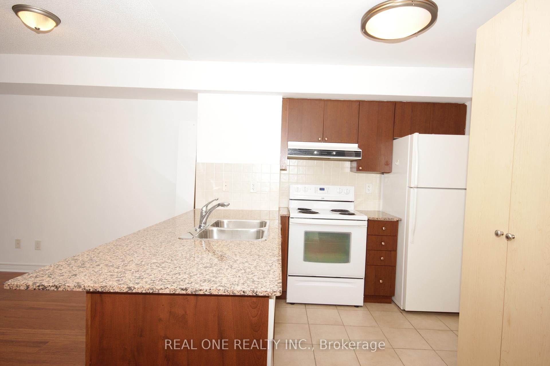 15 North Park Road Unit 803 photo 9