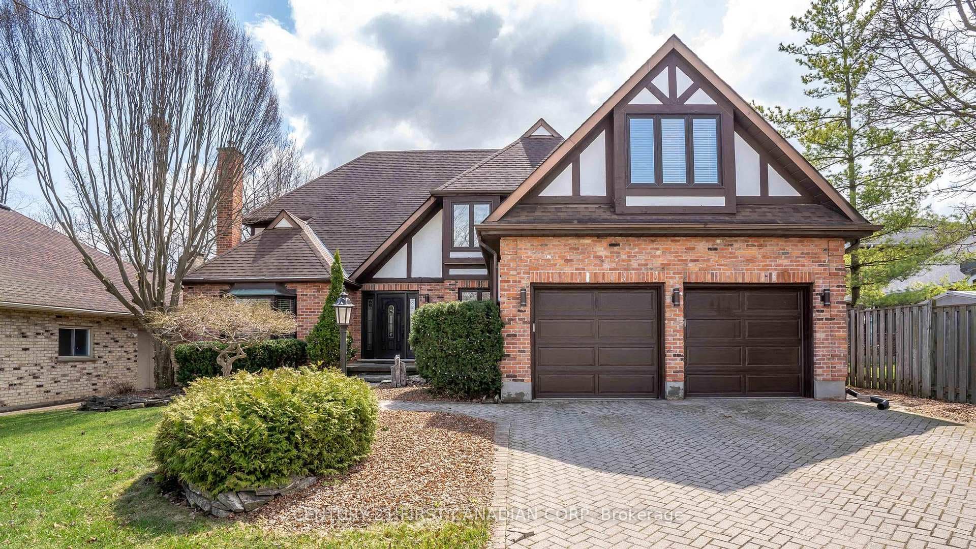135 Ambleside Drive photo 1