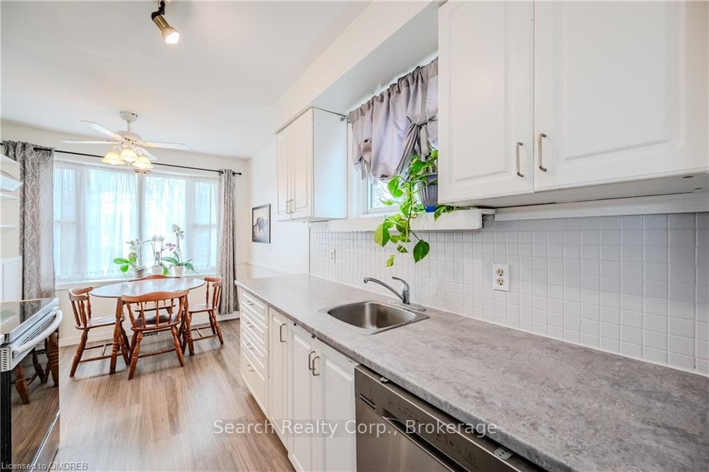 276 WESTWOOD Drive photo 13