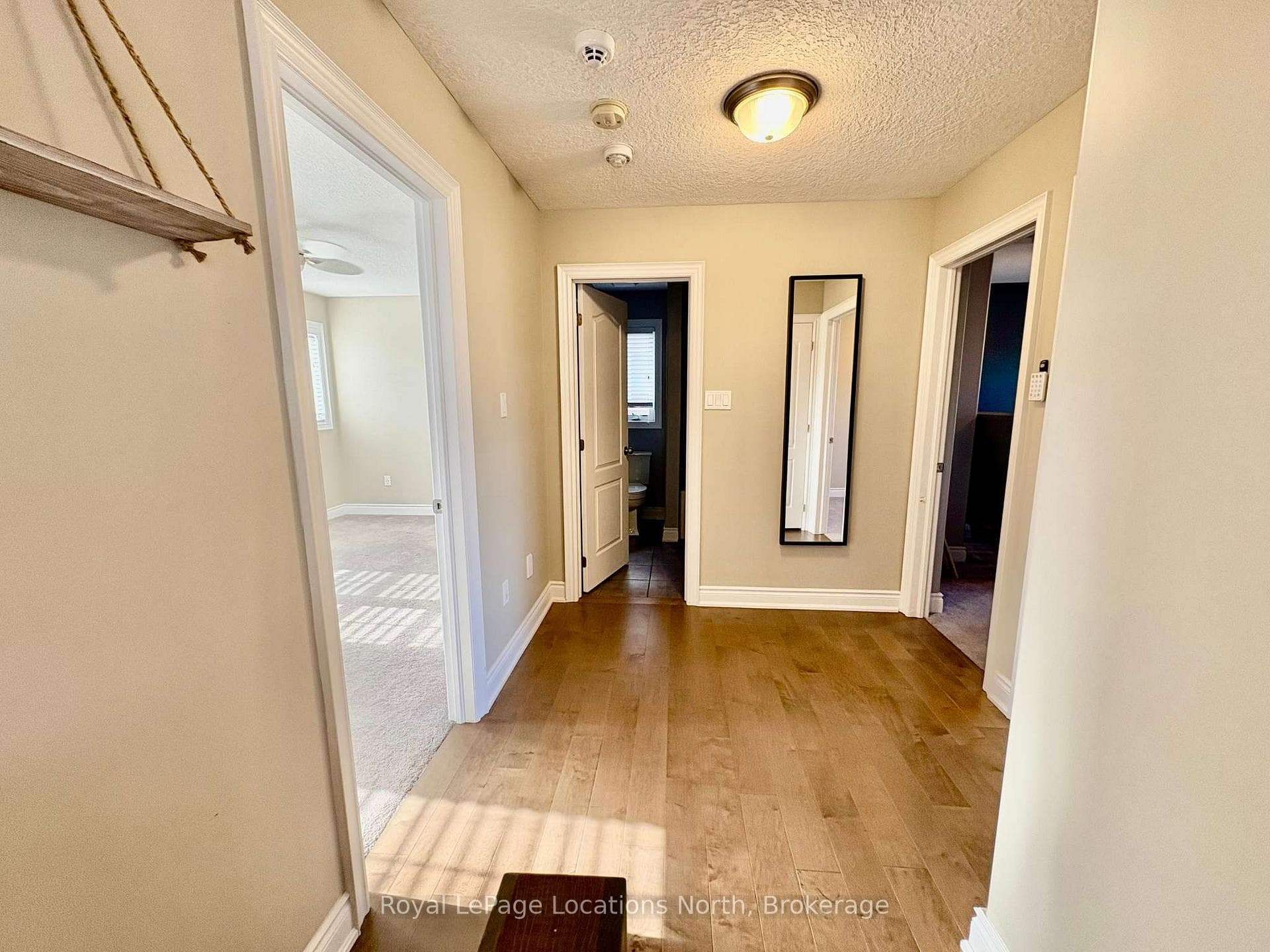 74 Garbutt Crescent photo 11